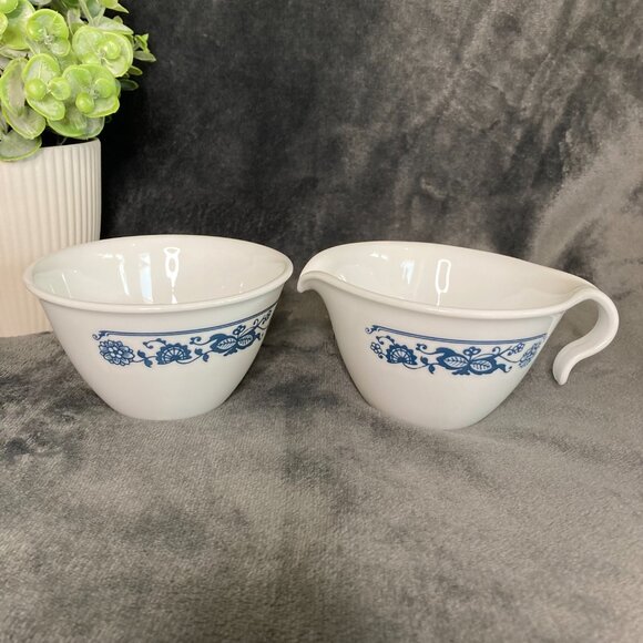 Vintage Corelle Old Town Blue Onion 4 Hook Handle Cups+Cream and Sugar Set - Picture 11 of 15